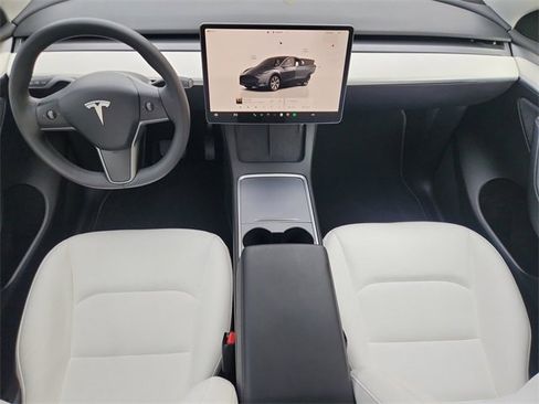 Used 2023 Tesla Model Y Long Range image 20