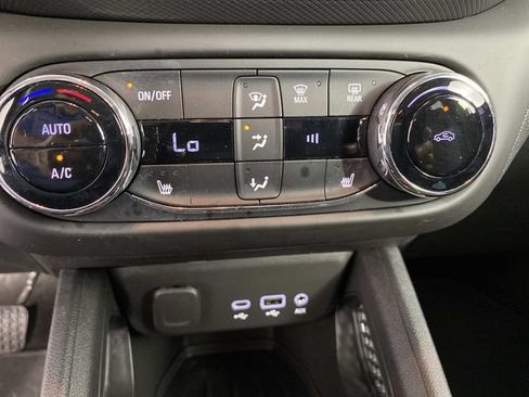 Used 2023 Chevrolet TrailBlazer LT w/ Convenience Package AWD/4WD image 23