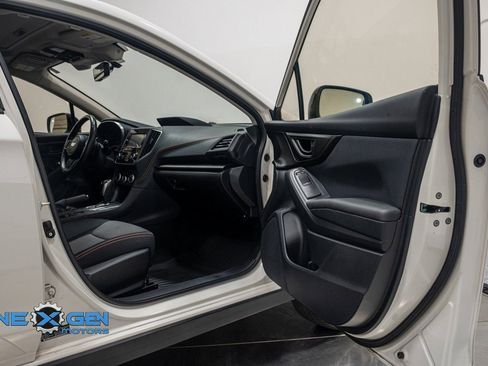 Used 2020 Subaru Crosstrek 2.0i Premium w/ Moonroof Package 2 AWD/4WD image 37