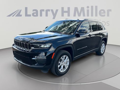 Used 2023 Jeep Grand Cherokee Limited AWD/4WD image 1
