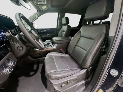 Used 2025 GMC Sierra 1500 SLT AWD/4WD image 22