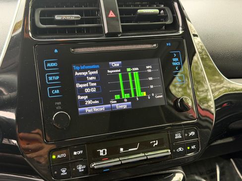 Used 2019 Toyota Prius LE AWD/4WD image 20