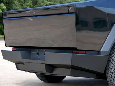 Used 2024 Tesla Cybertruck Cyberbeast AWD/4WD image 19