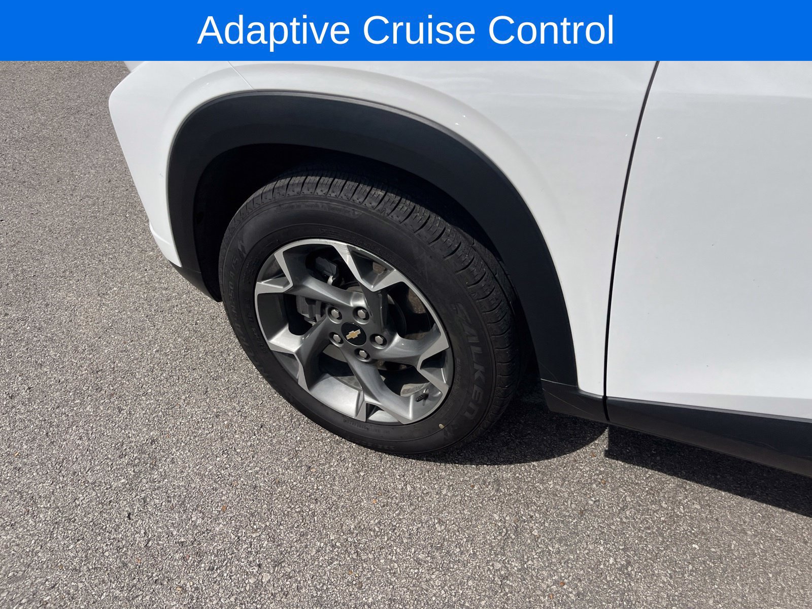 Used 2024 Chevrolet Trax LT w/ Driver Confidence Package FWD image 11