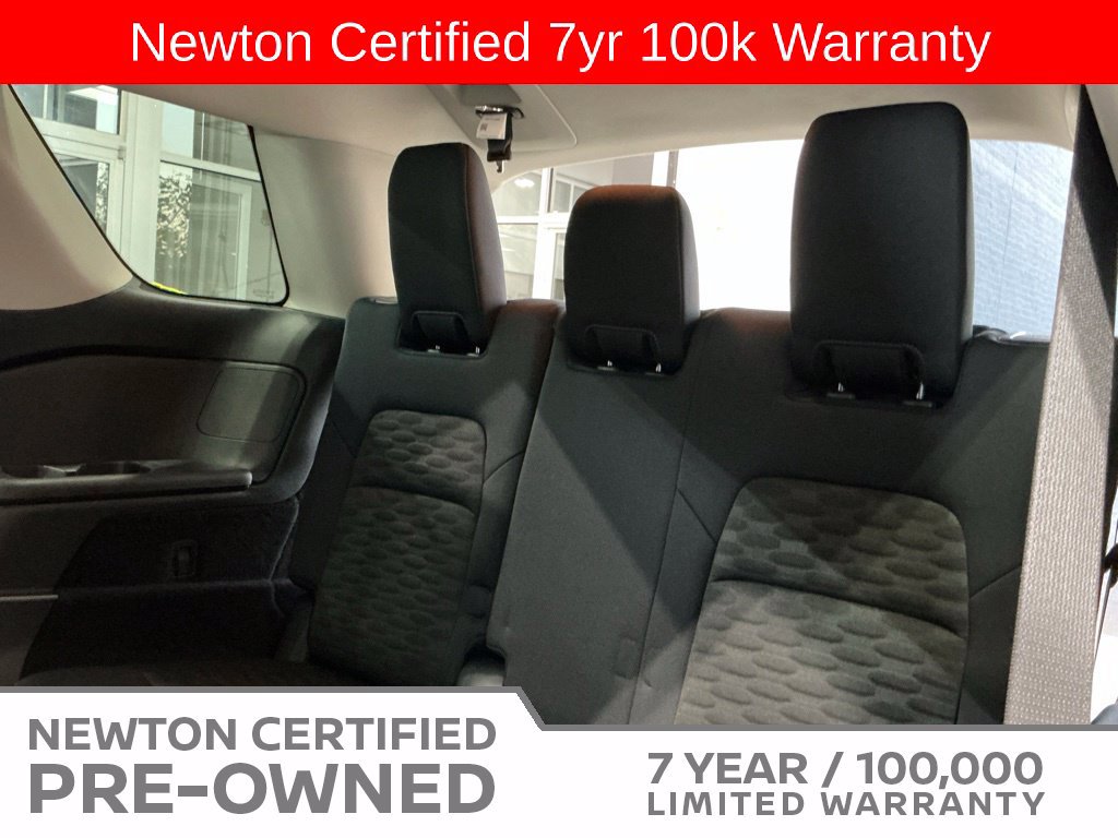 Used 2025 Nissan Pathfinder SV FWD image 20