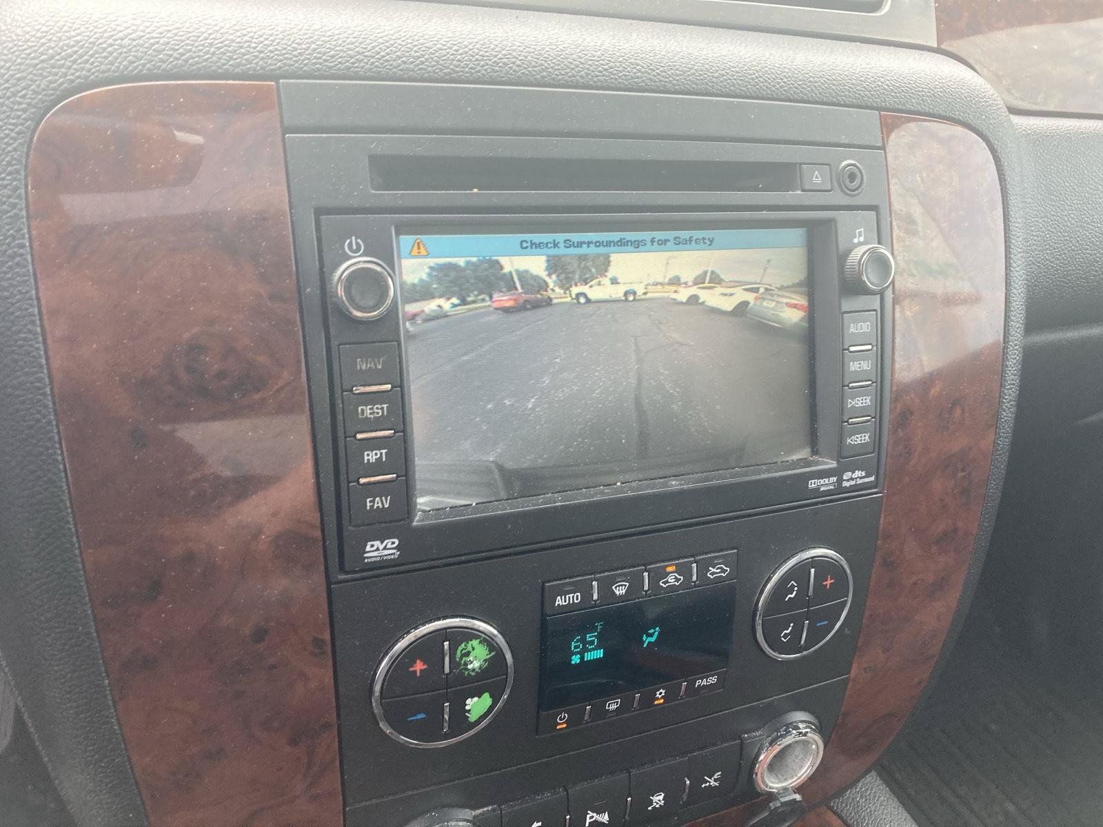 Used 2010 Chevrolet Avalanche LTZ AWD/4WD image 17