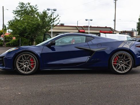 New 2025 Chevrolet Corvette Z06 image 11