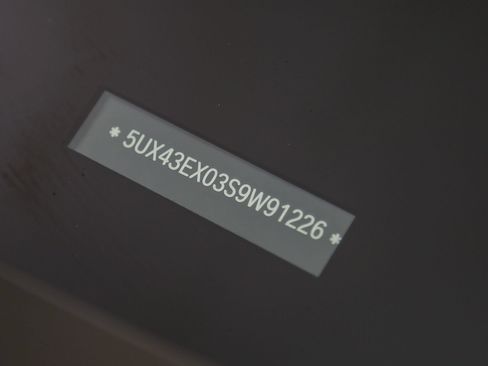 Certified 2025 BMW X6 M60i AWD/4WD image 29