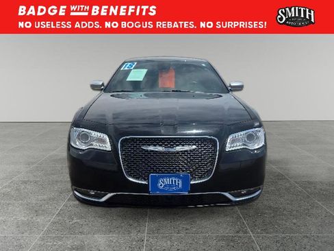 Used 2018 Chrysler 300 C w/ Safetytec Plus Group RWD image 9