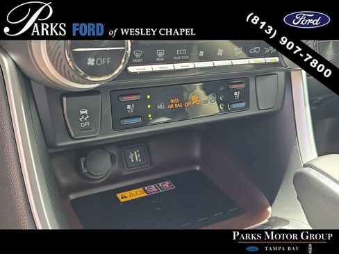Used 2023 Toyota RAV4 Limited AWD/4WD image 25