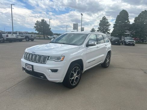 Used 2019 Jeep Grand Cherokee Overland AWD/4WD image 1