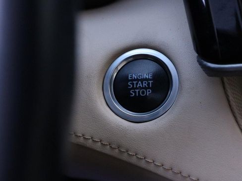 Used 2021 Toyota Highlander Platinum image 17