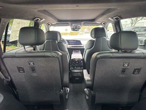 New 2026 Cadillac Vistiq Platinum image 23