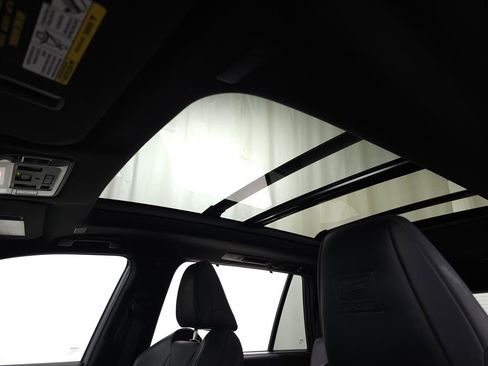 Used 2024 Lexus TX 500h AWD image 17