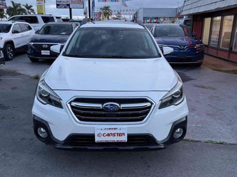 Used 2018 Subaru Outback 2.5i Limited image 3