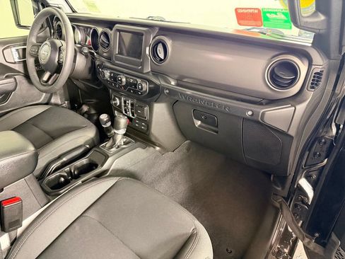 Used 2023 Jeep Wrangler Unlimited Sport AWD/4WD image 33