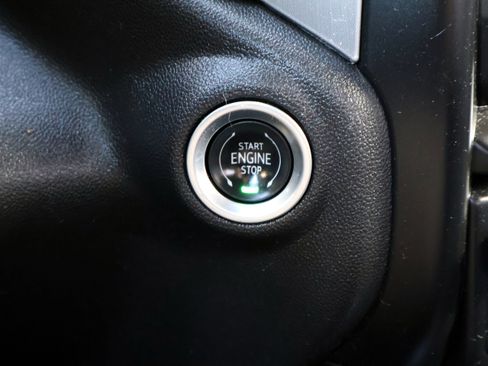 Used 2021 GMC Sierra 1500 SLT image 32