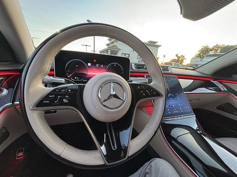 Used 2023 Mercedes-Benz S 580 4MATIC Sedan image 38