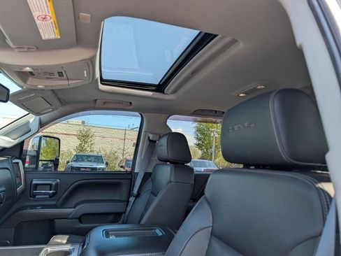 Used 2019 GMC Sierra 2500 Denali w/ Duramax Plus Package AWD/4WD image 13