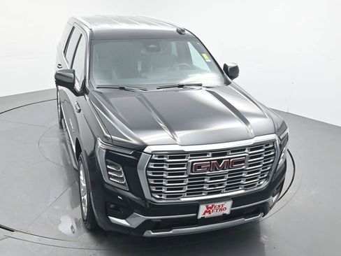 Used 2025 GMC Yukon Denali image 4