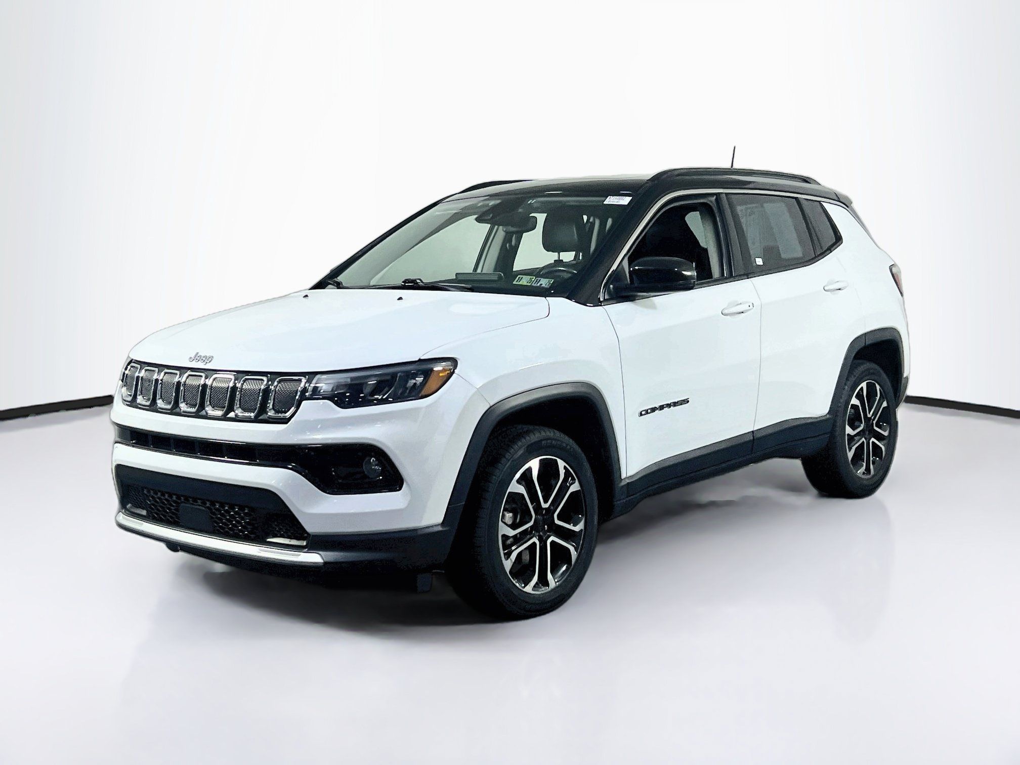 Used 2022 Jeep Compass Limited w/ Sun and Sound Group AWD/4WD image 1