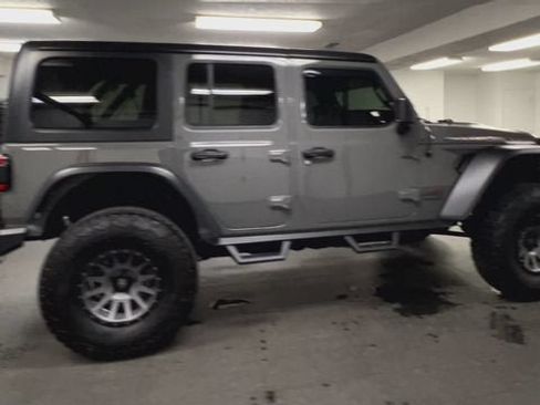 Used 2020 Jeep Wrangler Unlimited Rubicon w/ LED Lighting Group AWD/4WD image 9