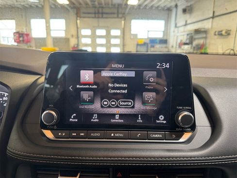 Used 2023 Nissan Rogue S image 19