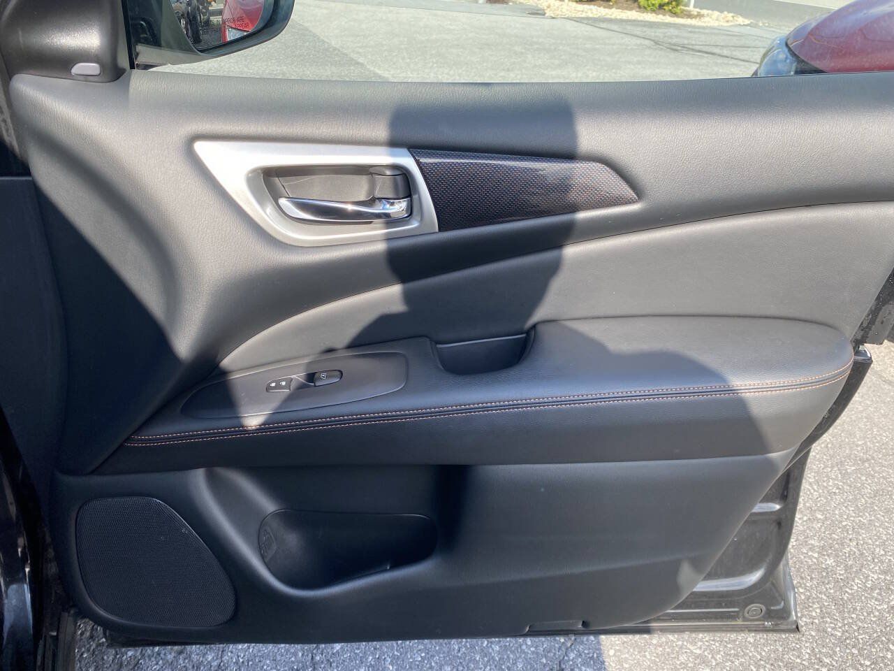 Used 2019 Nissan Pathfinder SV w/ Rock Creek Edition AWD/4WD image 17