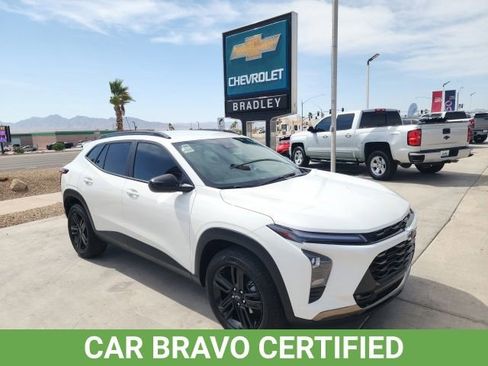 Certified 2025 Chevrolet Trax ACTIV w/ Driver Confidence Package FWD image 1