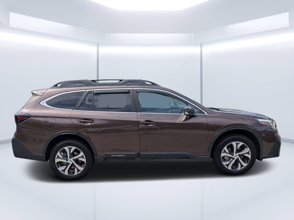 Used 2022 Subaru Outback Limited AWD/4WD image 2