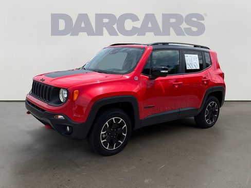 Used 2023 Jeep Renegade Trailhawk AWD/4WD image 3
