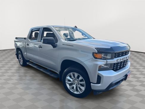 Used 2021 Chevrolet Silverado 1500 Custom AWD/4WD image 3