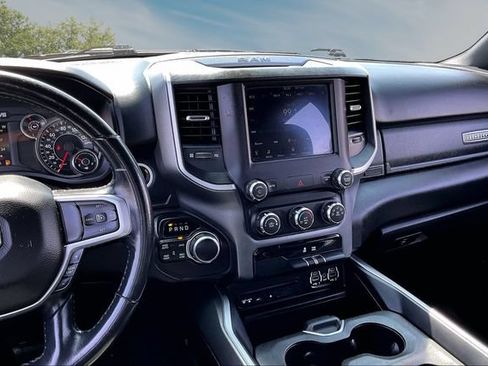 Used 2019 RAM 1500 Big Horn AWD/4WD image 10