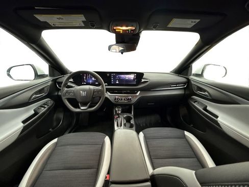 Used 2024 Buick Envista Preferred image 17