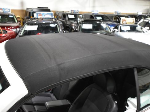 Used 2017 Volkswagen Beetle 1.8T SEL image 12