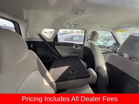 Certified 2025 Kia Soul LX FWD image 4