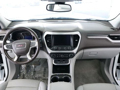 Used 2023 GMC Acadia SLT image 19
