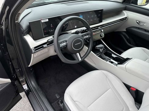 New 2026 Hyundai Tucson SEL image 8