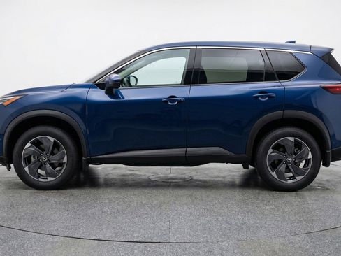 Used 2025 Nissan Rogue SV AWD/4WD image 5