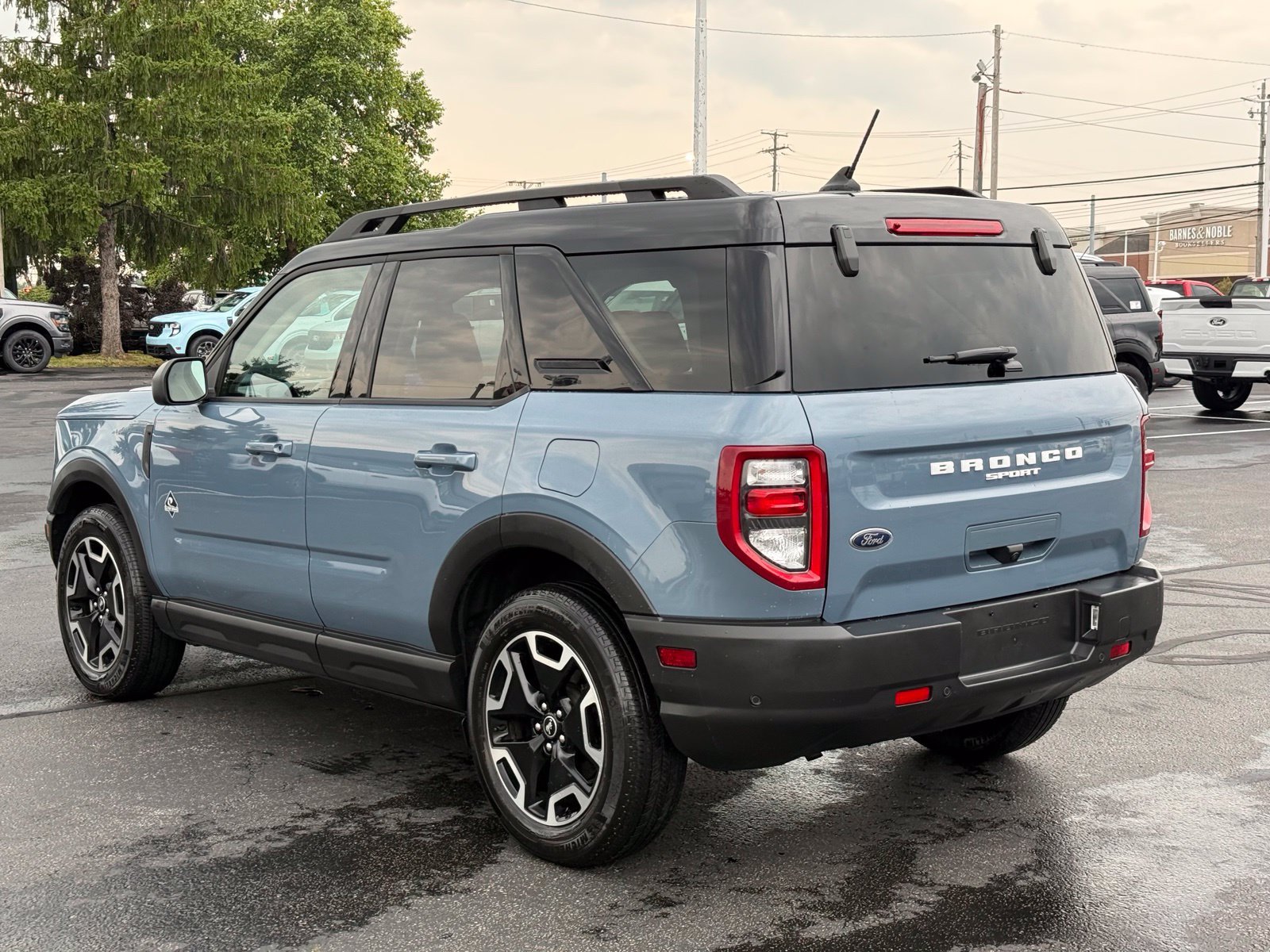 Used 2024 Ford Bronco Sport Outer Banks AWD/4WD image 6