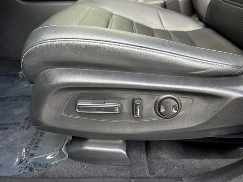 Used 2024 Honda CR-V EX-L image 13