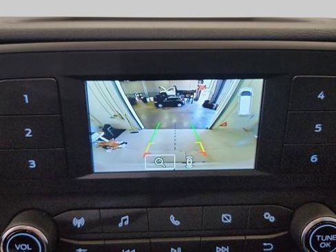 New 2025 Ford Transit 250 148 Medium Roof image 13