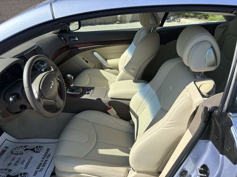 Used 2009 INFINITI G37 Sport w/ Premium Pkg image 17