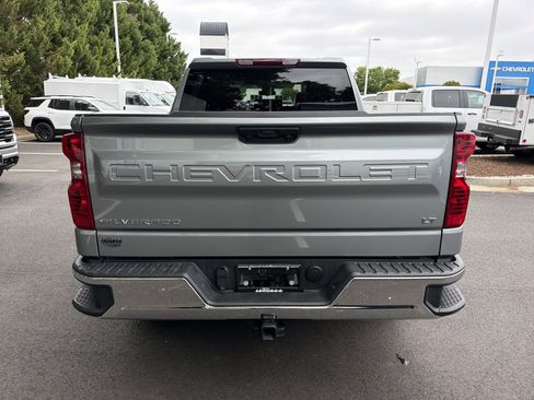 Used 2026 Chevrolet Silverado 1500 LT AWD/4WD image 9