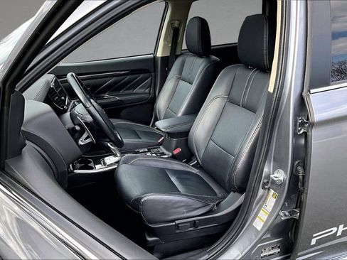 Used 2018 Mitsubishi Outlander GT image 20