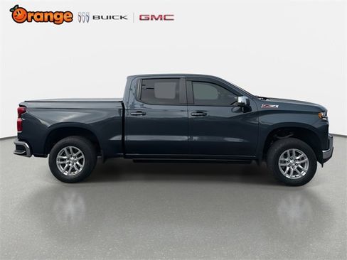Used 2021 Chevrolet Silverado 1500 LT image 2