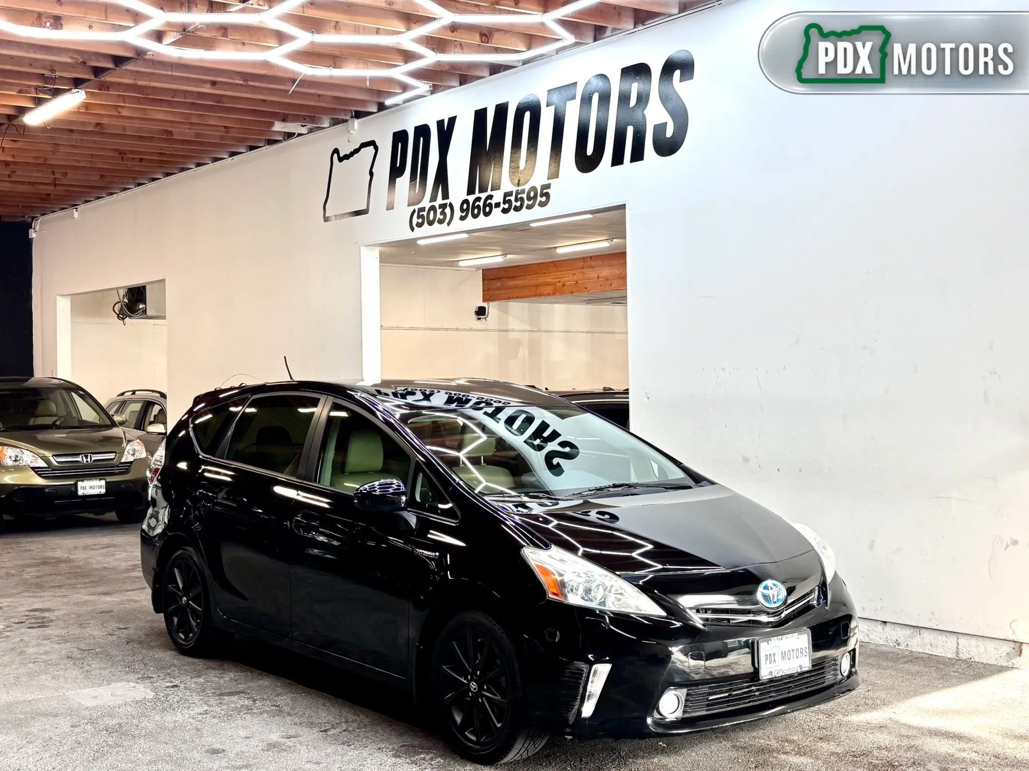 Used 2013 Toyota Prius V Five FWD image 1