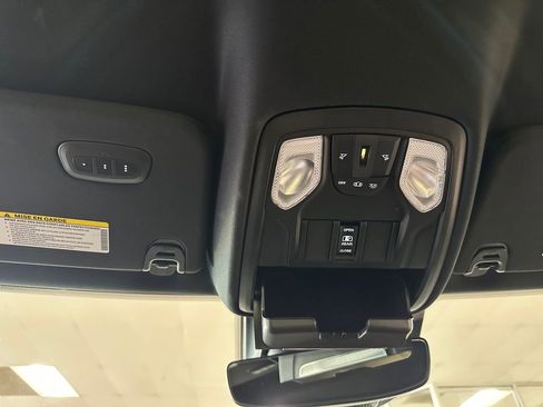 Used 2021 RAM 1500 Big Horn AWD/4WD image 37