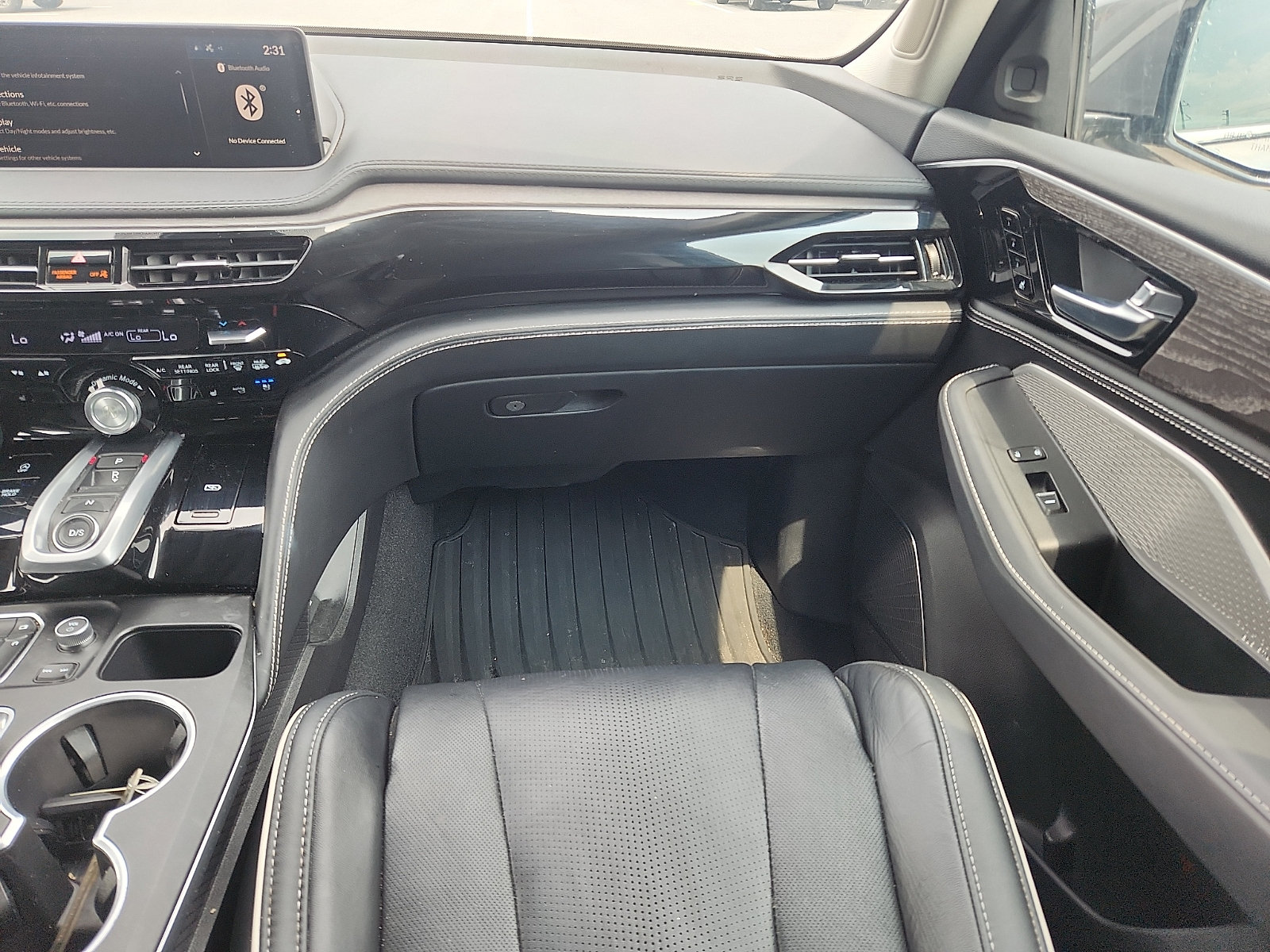 Used 2023 Acura MDX w/ Advance Package AWD/4WD image 10