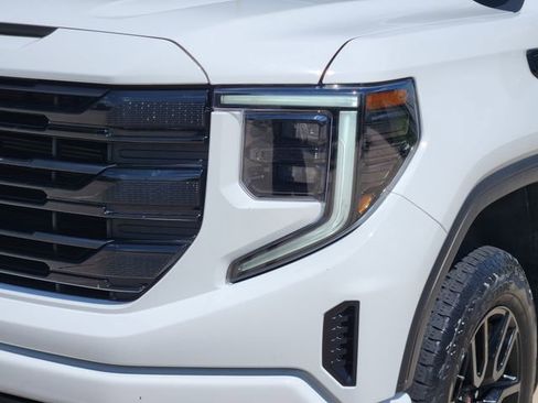 Used 2024 GMC Sierra 1500 Elevation w/ X31 Off-Road Package AWD/4WD image 9